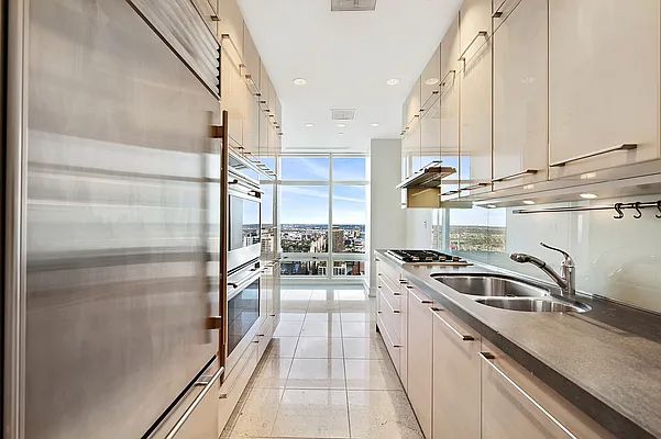 Sold by Nest Seekers International | media 3