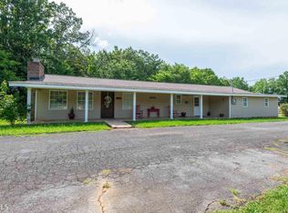 236 Azalea Dr, Calhoun, GA 30701