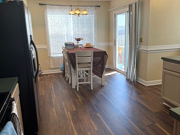2nd image of 5 Indigo Lake Ct