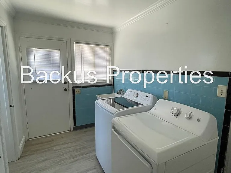 19 Santa Rosa Ave — Photo 8