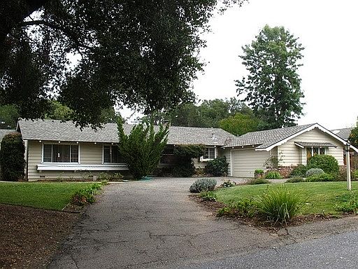 1st image of 14130 Woodview Ln