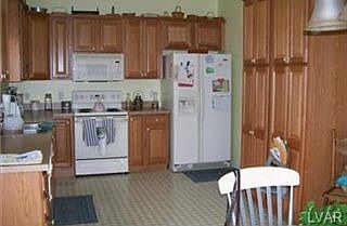 2nd image of 110 Glenmoor Cir S