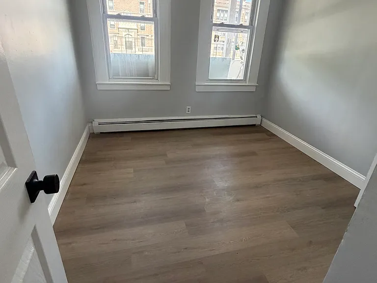 355 Madison St #1A — Photo 4