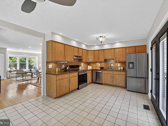 5th image of 7265 Kousa Ln
