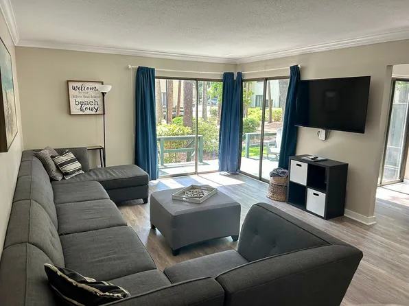 90 Gloucester Rd APT 703, Hilton Head Island, SC 29928