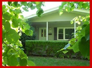 413 N High St, Cambridge, WI 53523