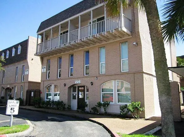 215 Post Office St APT 508, Galveston, TX 77550