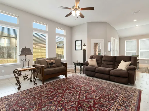 1388 Kamryn, New Braunfels, TX 78130