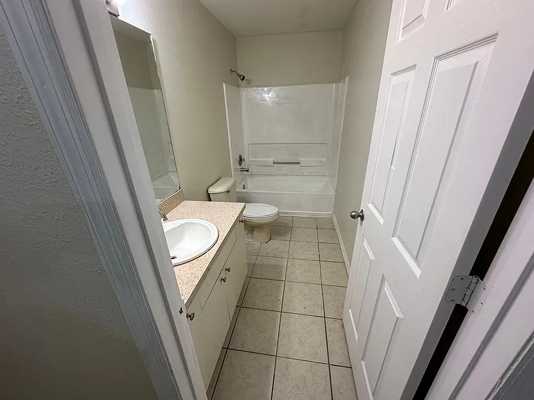 3005 Hillview St — Photo 7