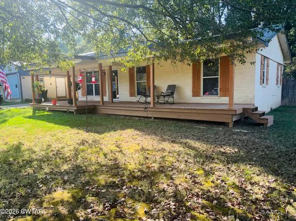 729 Blue Bonnett Ln, Bolivar, TN 38008