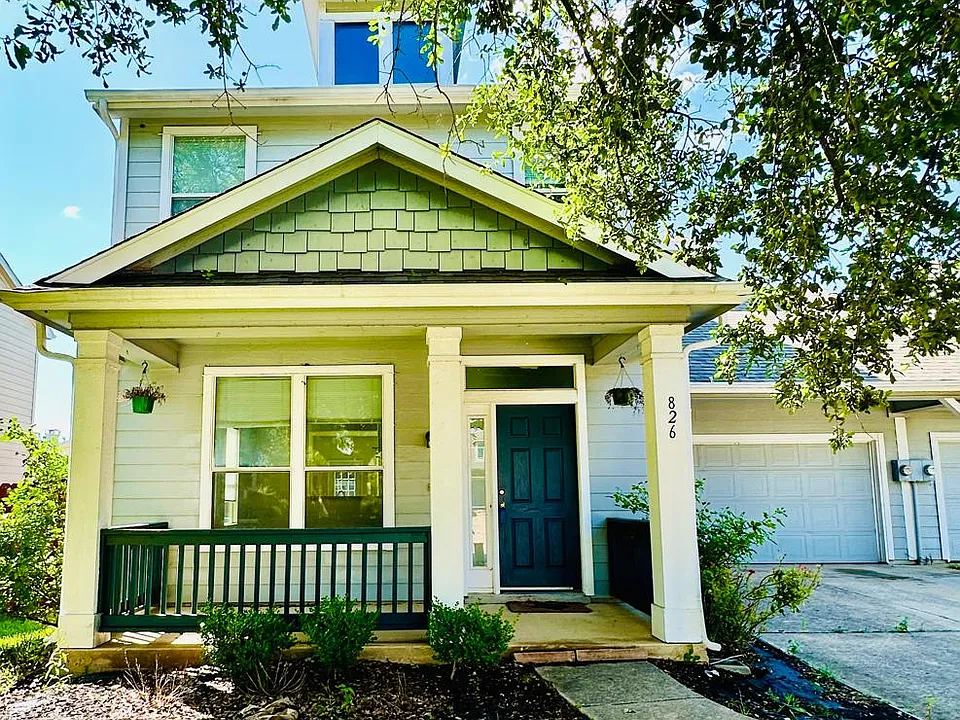 826 Greene Way
