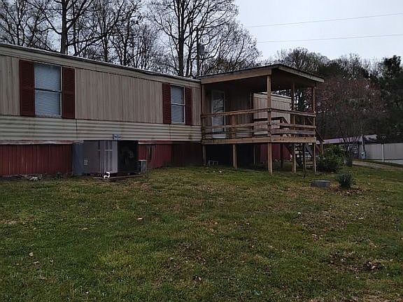 3rd image of 3200 Ramona Cir