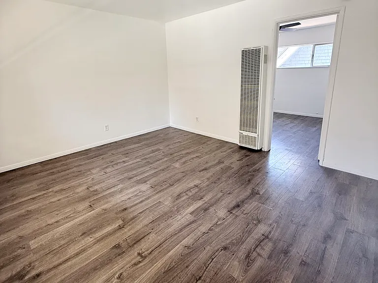 128 N Avenue 56 #4 — Photo 6