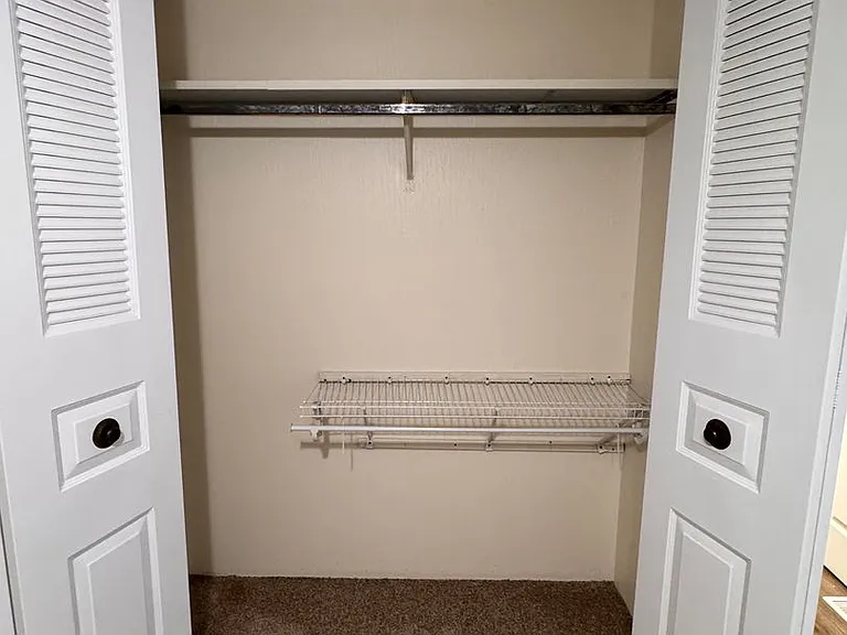 300 Pegotty Ct NE — Photo 24