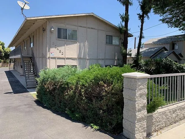 25452 Cole St #1 — Photo 11