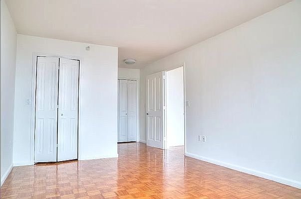 2nd image of 328 W 43rd St #12