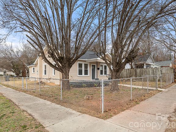 2nd image of 330 Stonewall Ave S