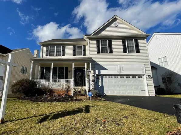 21131 Brookside Ln, Sterling, VA 20165