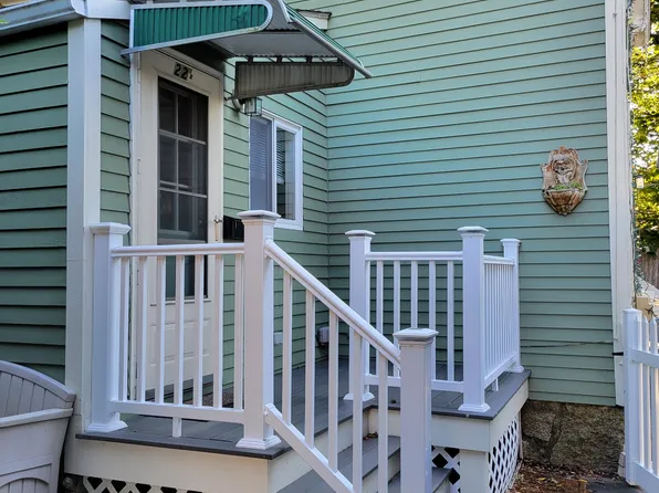 22 1/2 Reynard St, Gloucester, MA 01930