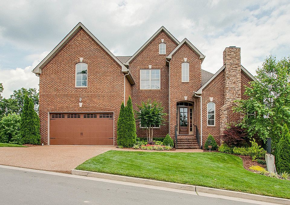 1st image of 552 Summit Oaks Ct