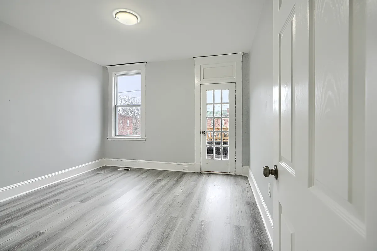 Building Photo - 3000 Oakley Ave #2