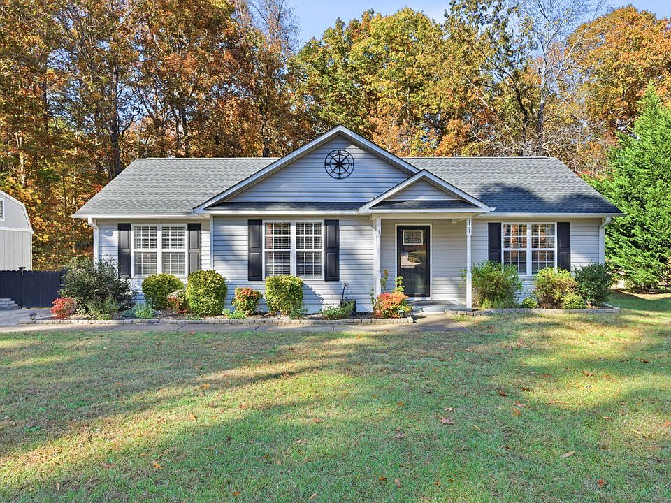 1st image of 131 Wyoming Dr