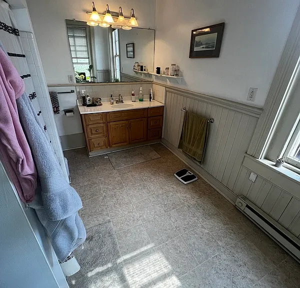 500 W Franklin St #4 — Photo 7