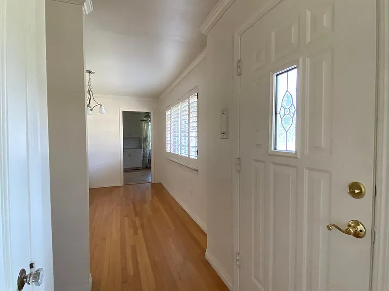 3900 NW 22nd St — Photo 11