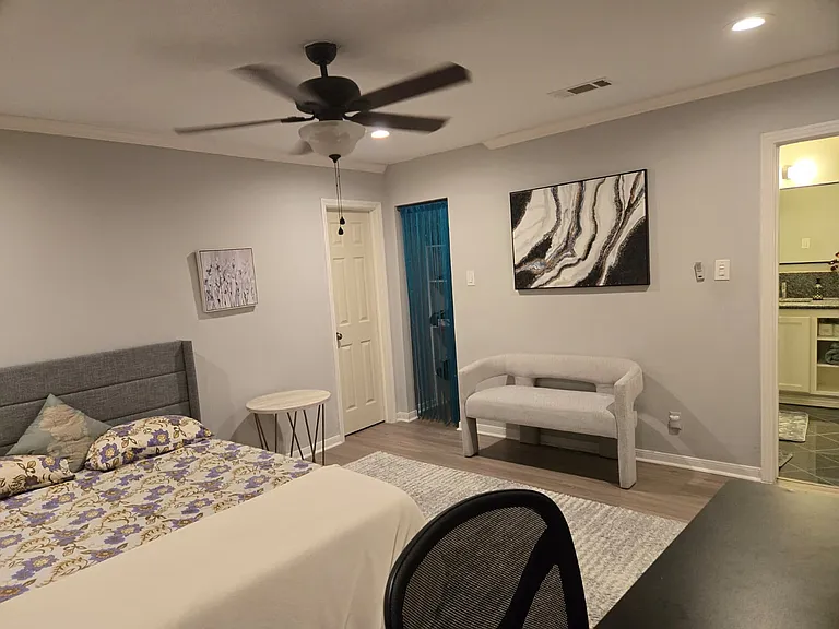 4002 Merrick St — Photo 13