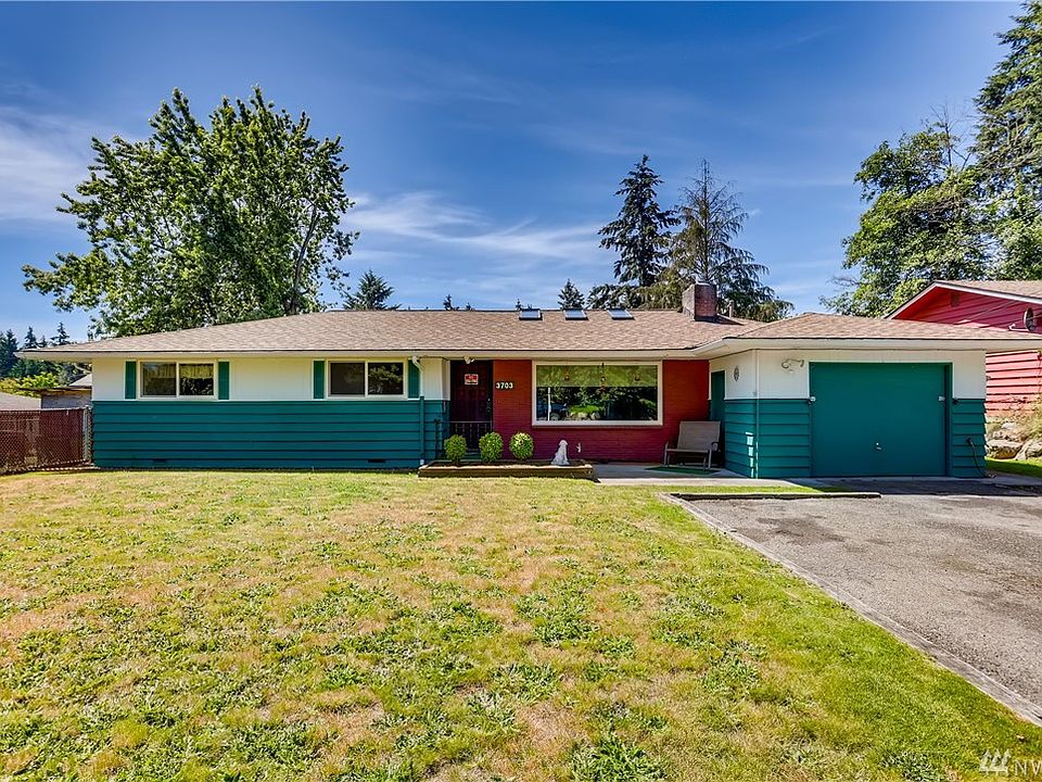 Welcome to this well maintained 3 bedroom, 1.75 bath rambler in the lovely community of West Hill. 