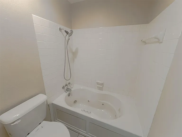 8627 N Normandale St — Photo 19