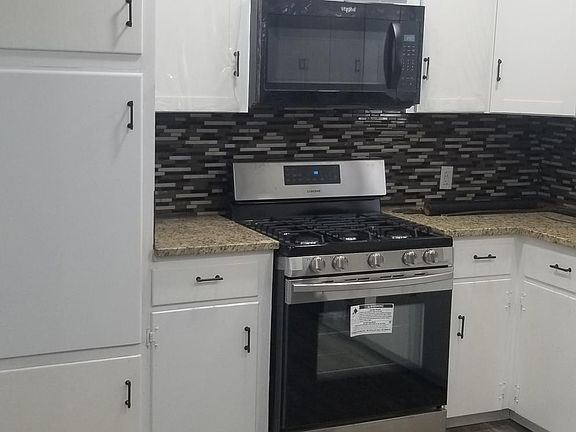 3rd image of 1110 Cheryl Dr