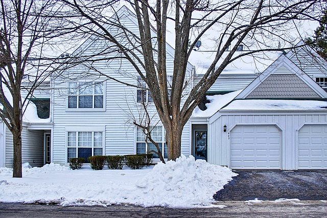 1st image of 402 Hill Ct #402