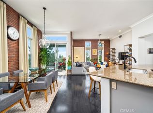 674 W 1st St, Claremont, CA 91711