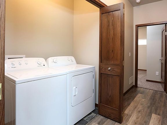 4th image of 500 W Cascade St #22890