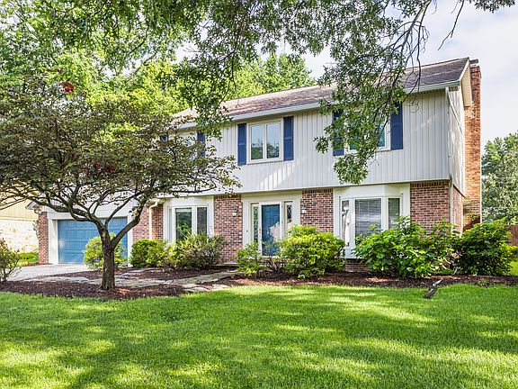 2nd image of 8030 Warbler Way