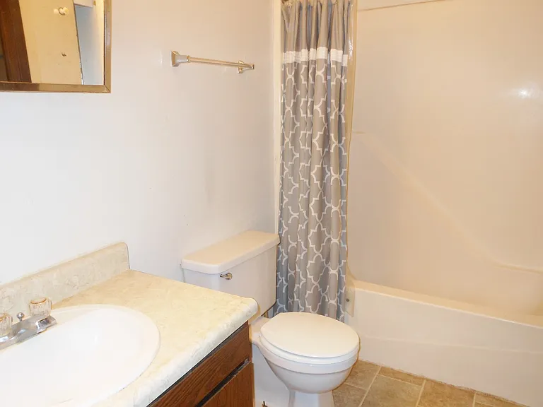809 Patty Dr — Photo 7