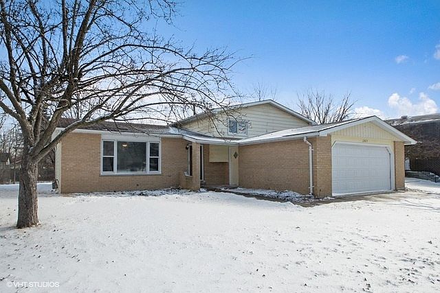 1st image of 22823 Lakeshore Dr
