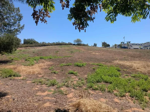 678 Hamilton Ln #25, Escondido, CA 92029