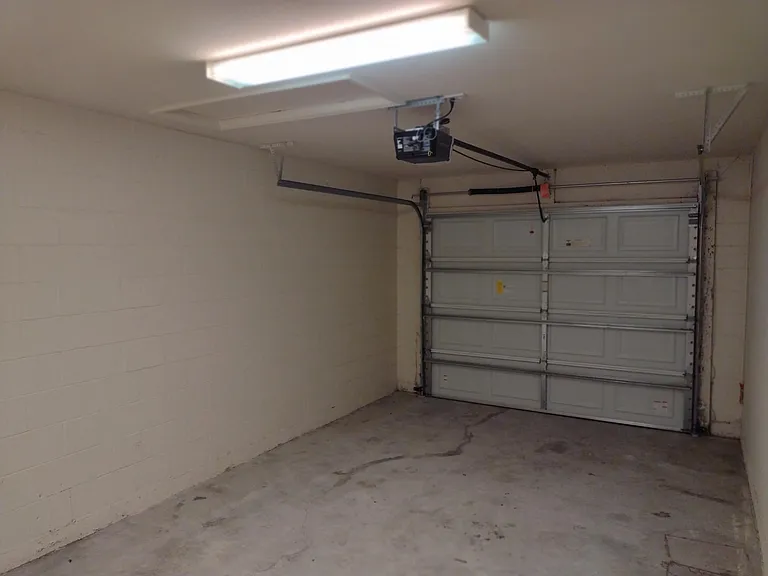 7446 Pond Cir — Photo 14