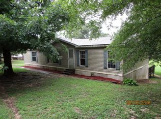 192 Whispering Pines Rd, Paris, TN 38242