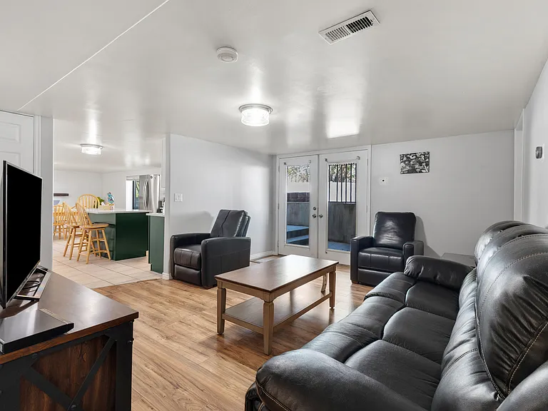 7402 S Temple Dr #A — Photo 5