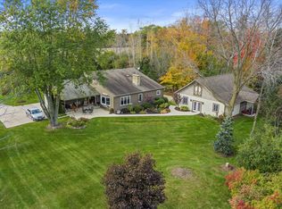 W132N12262 Mary Buth Ln, Germantown, WI 53022