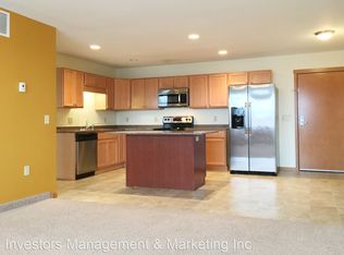 1100 N Broadway #305, Minot, ND 58703