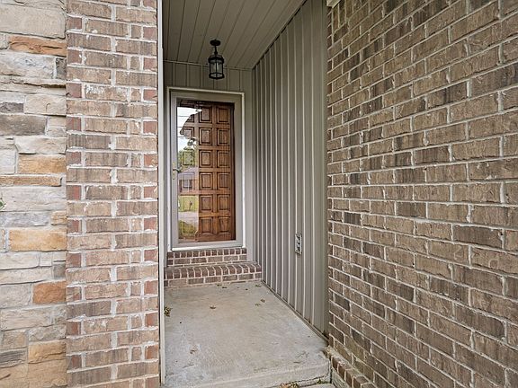 3rd image of 2250 Tedder Blvd
