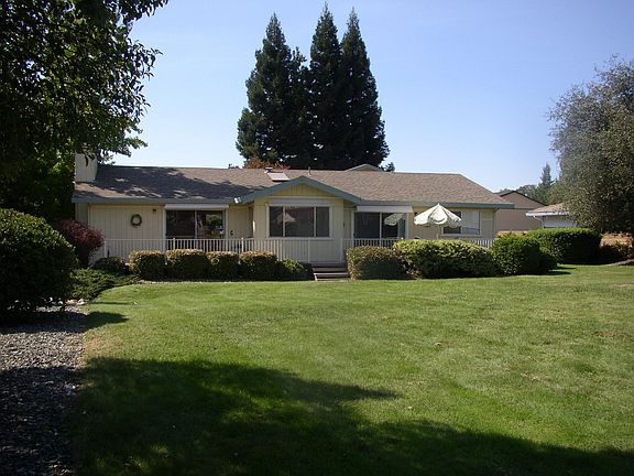 Back  yard w/view of runway