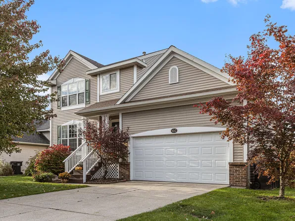 5647 E Grove Dr SE, Kentwood, MI 49512
