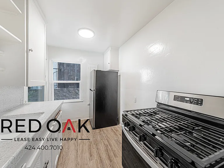 1728 Granville Ave #1728 — Photo 6