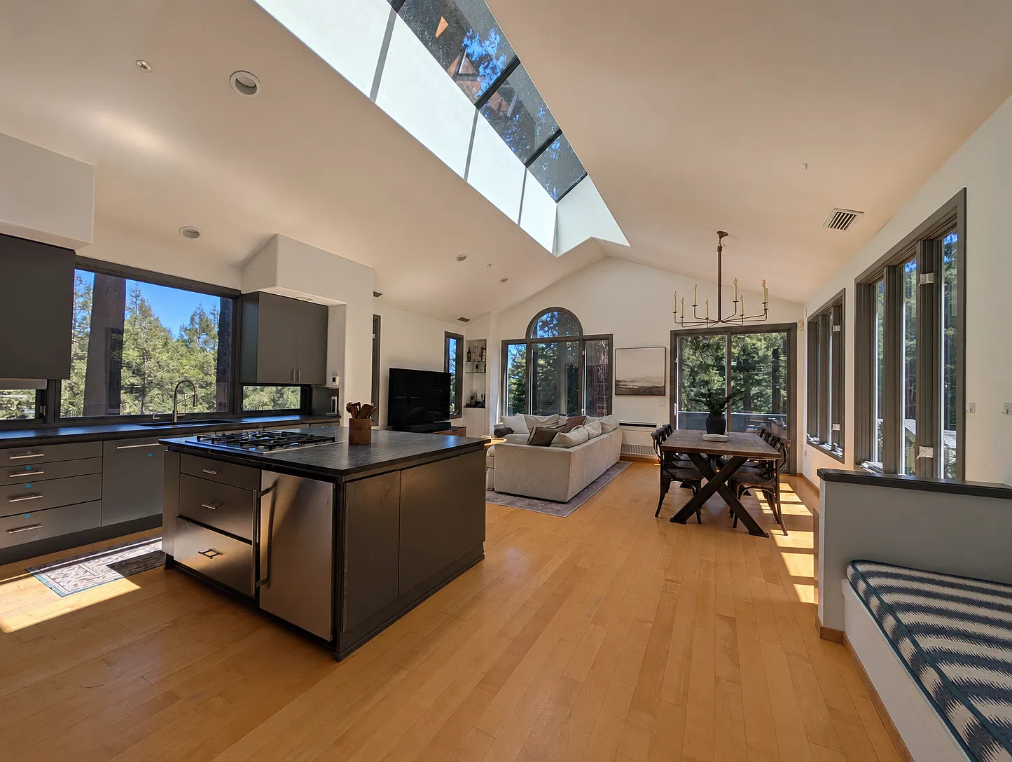 Renz Rd, Mill Valley — Photo 2