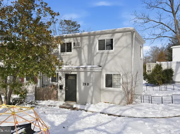 29 Ridge Rd, Greenbelt, MD 20770